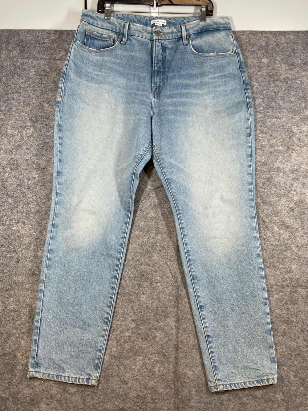 Good American High Rise Light Wash Jeans Classic Tapered Leg Fit Size 14/32